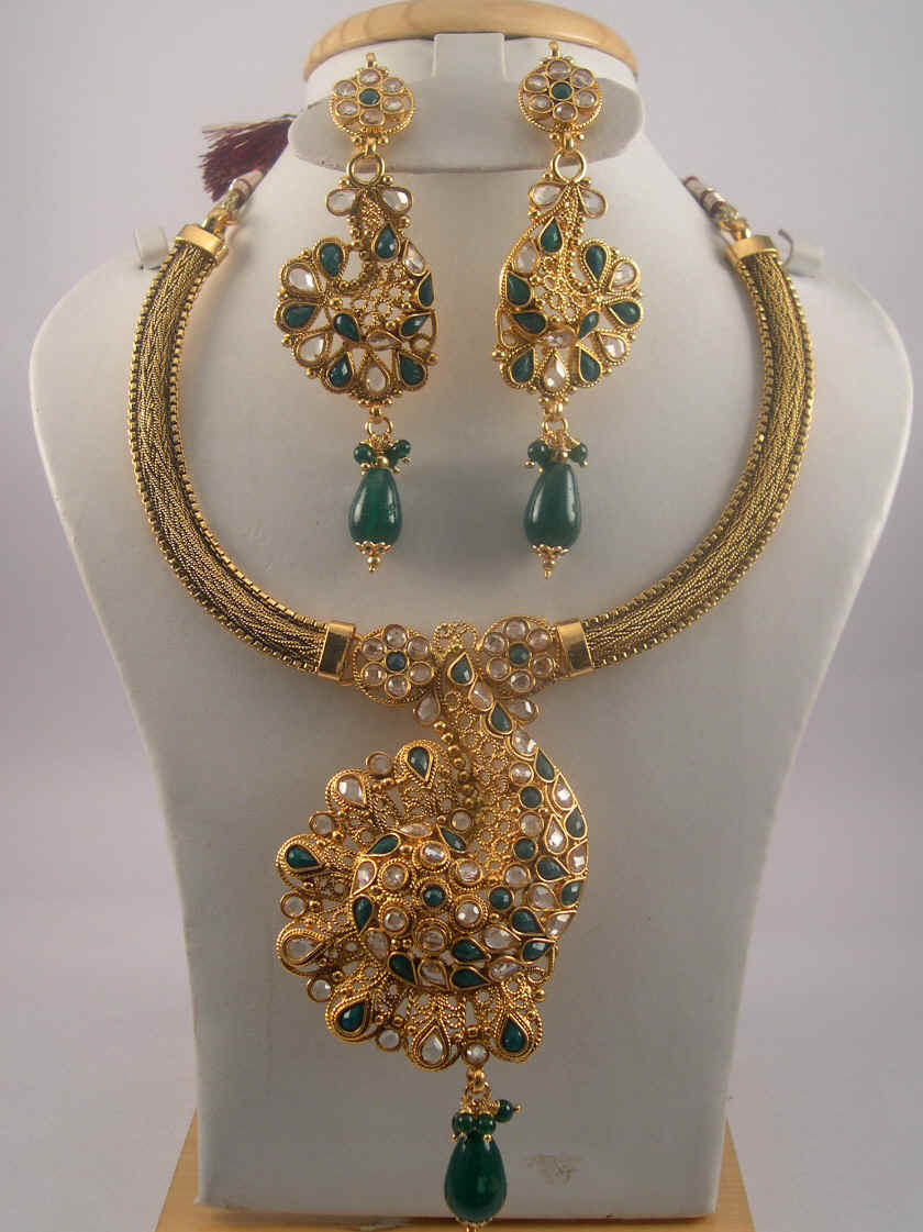 Antique Jewelry Necklace Sets